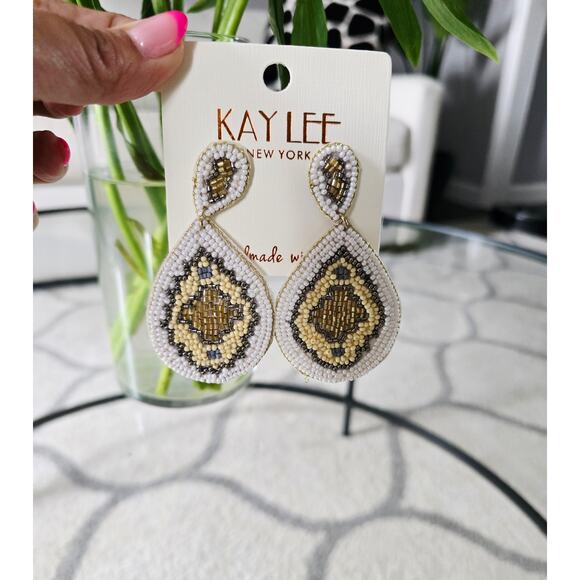 Kay Lee White Ivory Beaded Earrings New - Picture 2 of 6